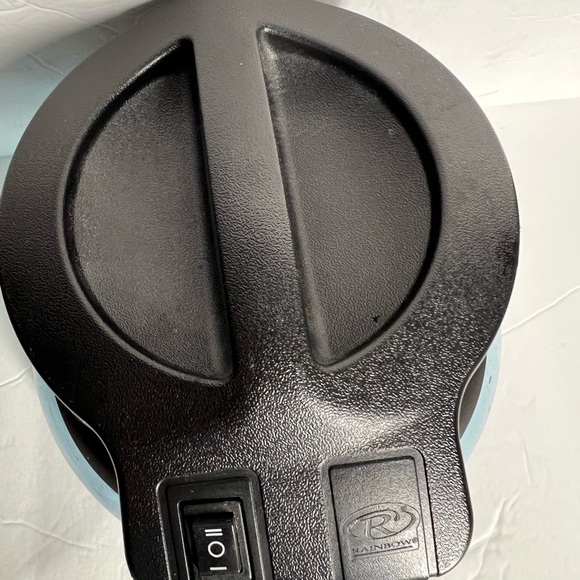 IL Black and Blue Air Purifier by Rainbow Vacuum - Picture 5 of 9